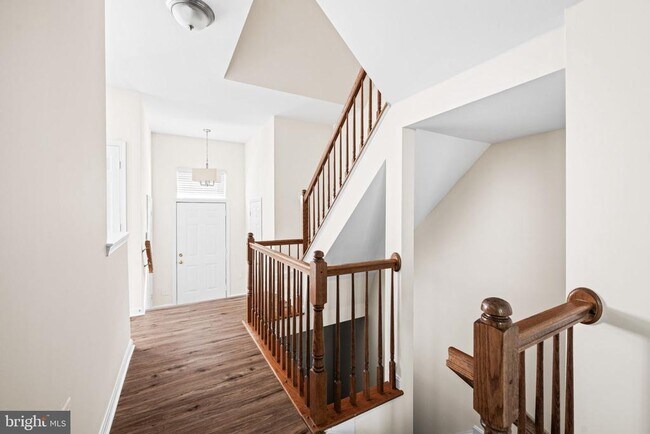 Building Photo - 2902 Jessica Ct