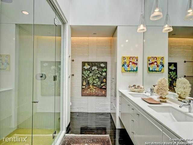 Building Photo - 2 br, 2 bath Condo - 212 Madison