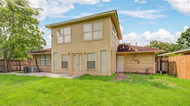 Building Photo - 5902 Hornwood Dr