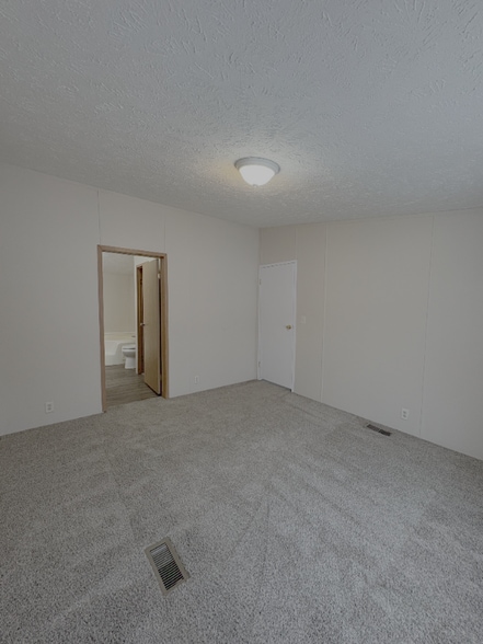 Building Photo - 356 Shummard Branch