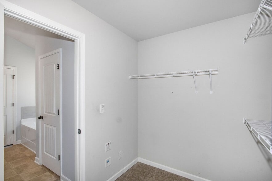 Building Photo - 130 Enon Mill Ln