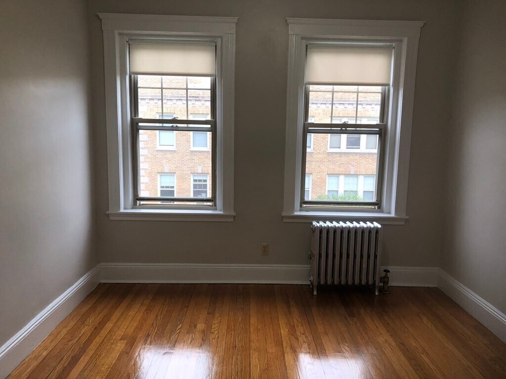 Building Photo - 10 Perkins Sq