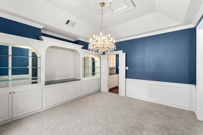 Building Photo - 6002 Ascot Cove