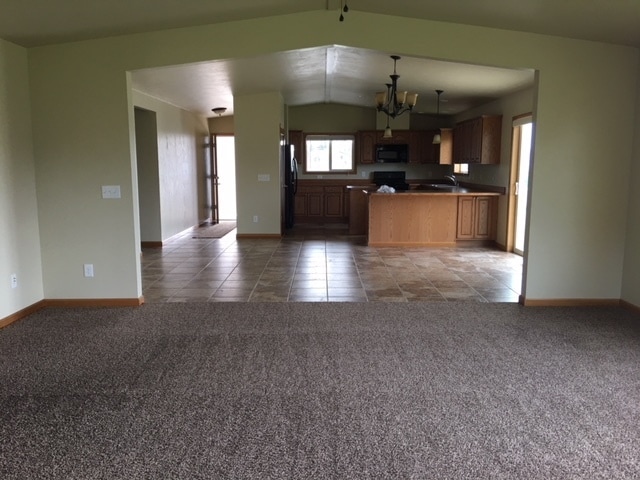 Building Photo - **$300.00 Off 1st Month Rent**3  Bed/2 Bat...