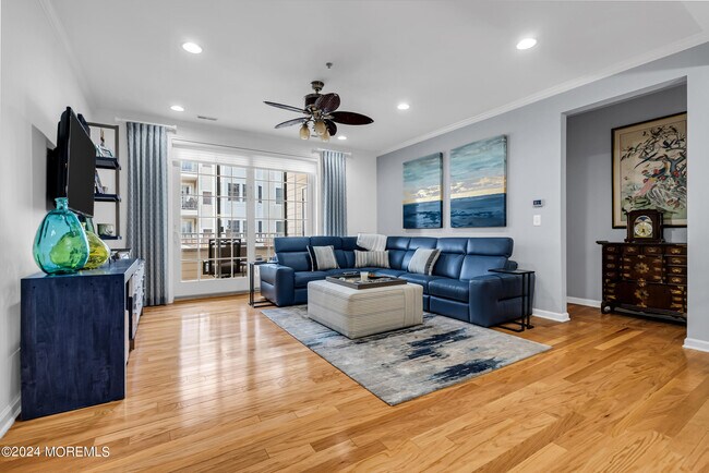 Building Photo - 33 Cooper Ave