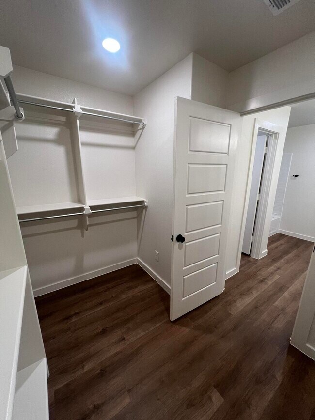 Building Photo - 13831 Gary Ave