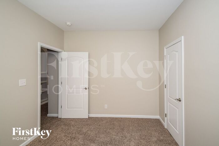 Building Photo - 8229 Owen Park Dr