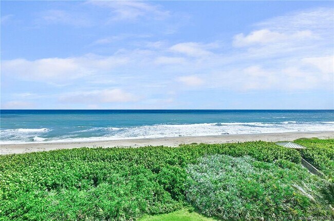 Building Photo - 10000 S Ocean Dr