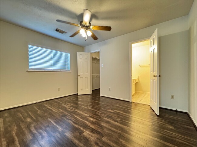 Building Photo - 16315 Cobble Springs Ct