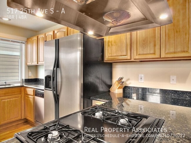 Building Photo - 517 25th Ave S