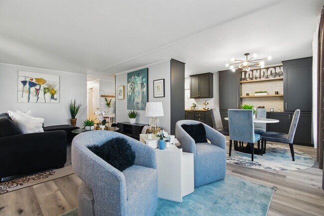 Building Photo - Highly Desirable Double Wide 55+ Home in Rancho Escondido!