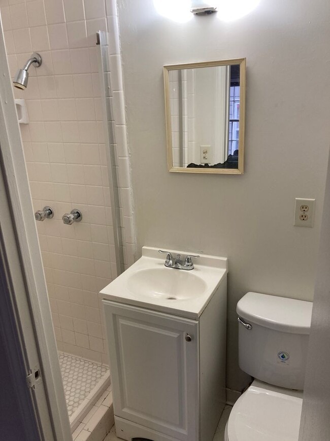 Building Photo - 2/2 House with Bonus in Summerville Park $1,195