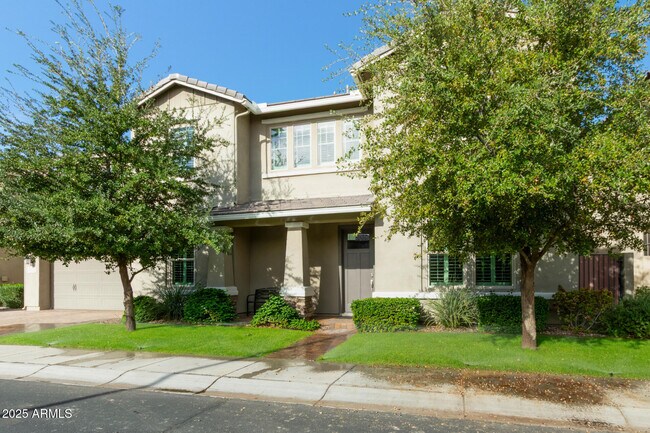 Building Photo - 4322 S Gardenia Dr