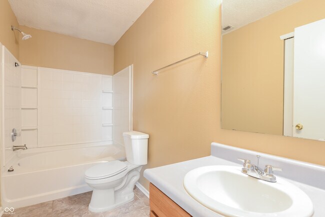 Building Photo - 944 Shenandoah Way