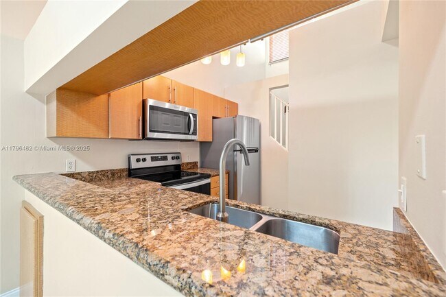 Building Photo - 958 Coral Club Dr