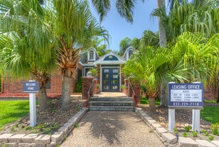 Building Photo - Sawgrass Apartments