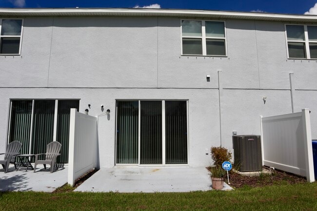 Building Photo - 7022 Grand Elm Dr