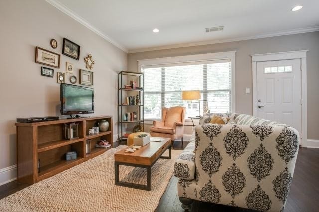 Building Photo - Beautiful, extensively renovated Historic Craftsman Triplex in North Oak Cliff