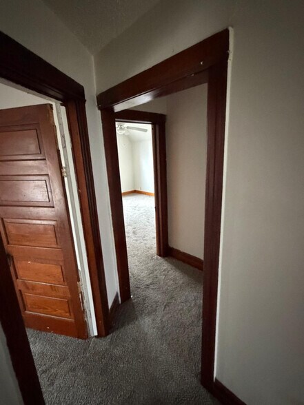 Building Photo - 36 Ferrin Pl