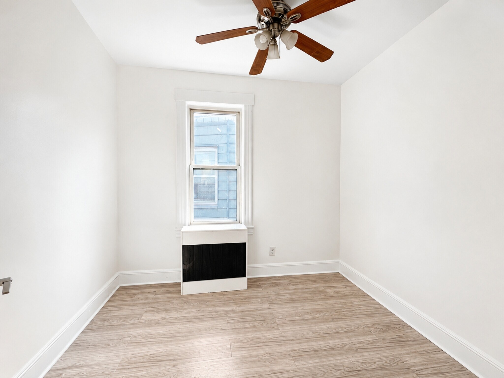 Bedroom 3 - 22 Harrison Ave