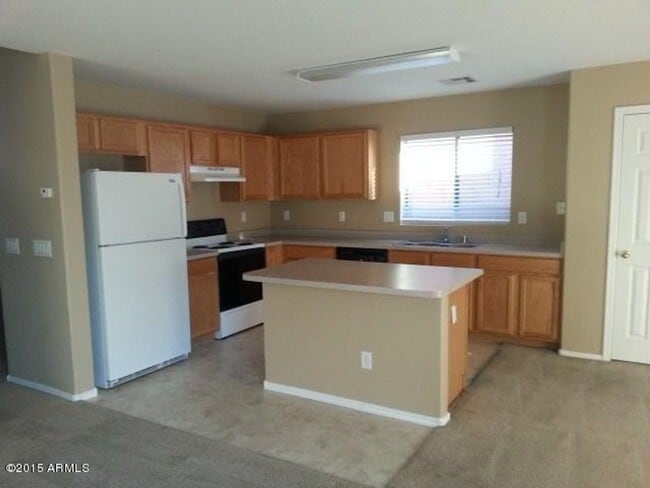 Building Photo - Great Home in Sundance subdivision