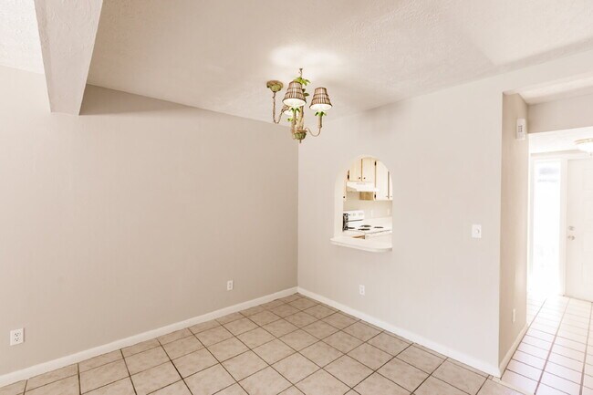 Building Photo - 1123 SW 48th Terrace