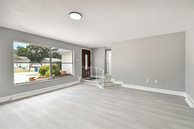 Building Photo - 4411 3rd Ave E