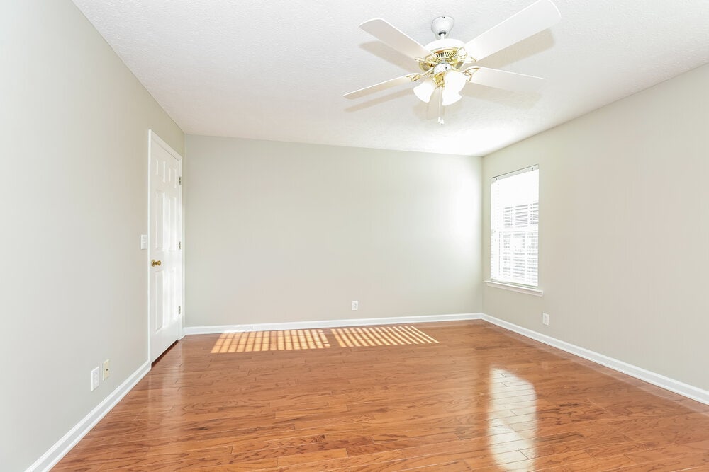 Building Photo - 2411 Amber Glen Dr