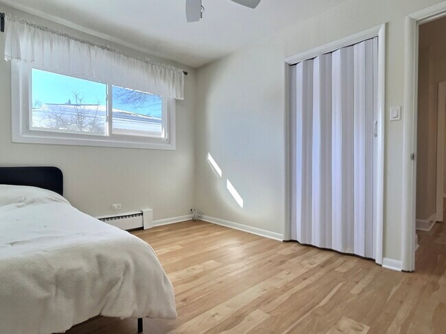 Building Photo - 2946 Knollwood Ln