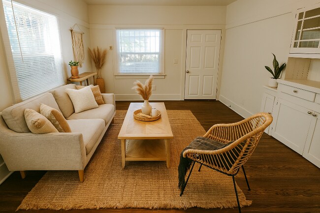 Building Photo - 1414 Logan St