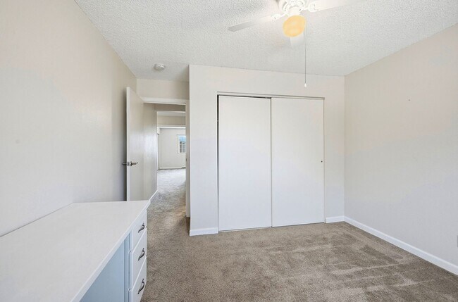 Building Photo - Spacious Townhome in Arvada