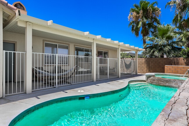 Building Photo - 47432 Harbour Lights Ln