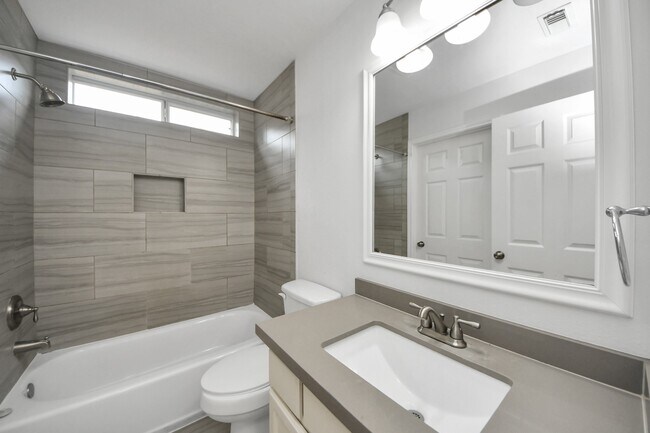 Building Photo - 3738 Lehall St