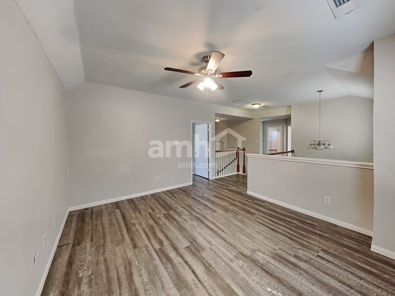 Building Photo - 17826 Camden Oaks Ln