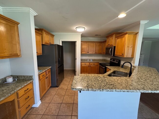 Building Photo - 205 Hackberry Cove