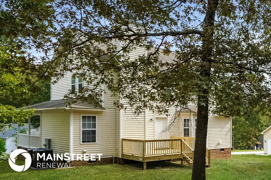 Building Photo - 312 Black Forest Dr