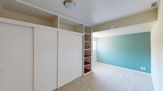 Building Photo - May Valley Road business opportunity available - 2 bedroom 1 bath home with carport & office and ...