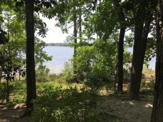 Building Photo - 631 Nelson Point Rd