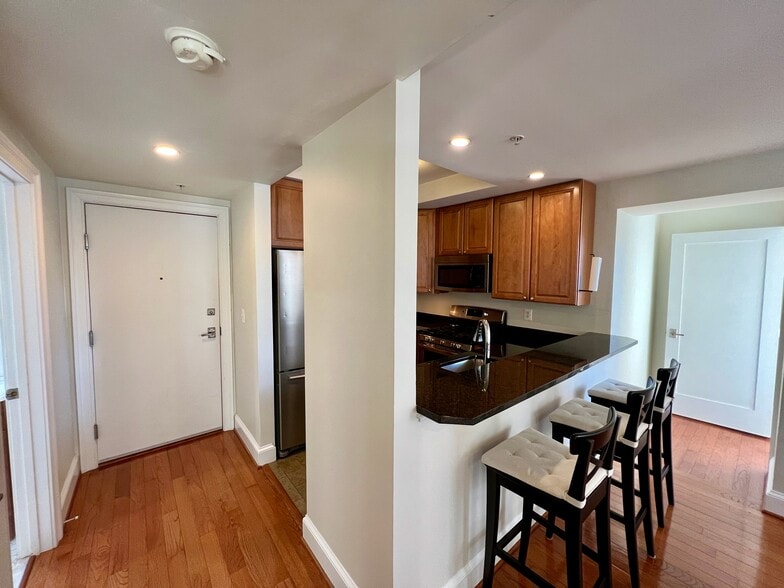 Kitchen - 3220 17th St NW