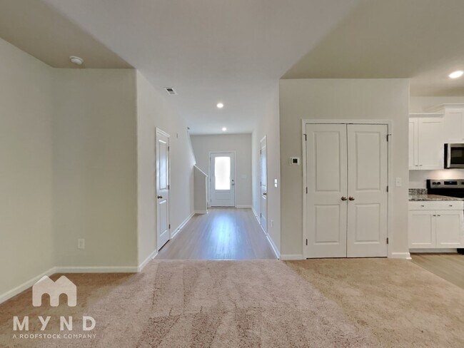 Building Photo - 428 Ivy Bank Dr