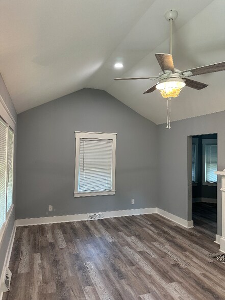 Building Photo - 107 S Belvedere Ave