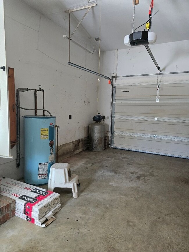 Building Photo - Single Family Home in Homemont/Great Bridge