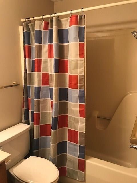 Building Photo - 5 Pinehurst Dr