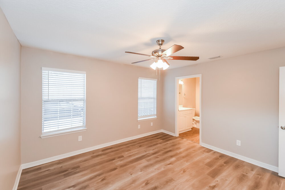 Building Photo - 3376 FL-207