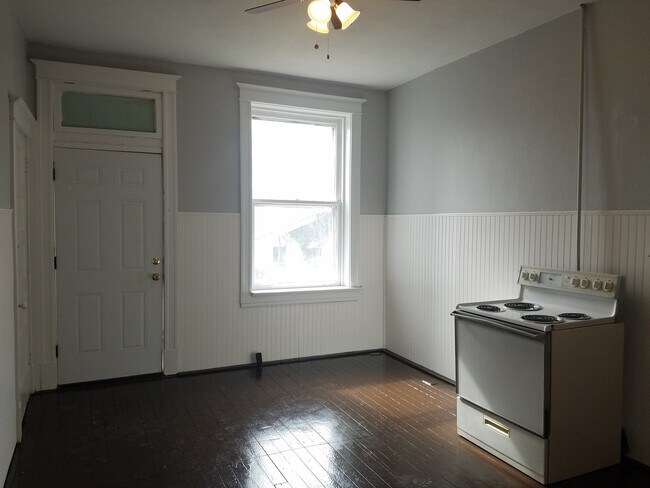 Building Photo - 3116 Keokuk St