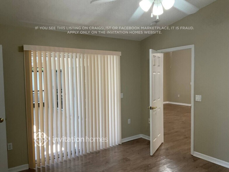 Building Photo - 660 Anclote Dr