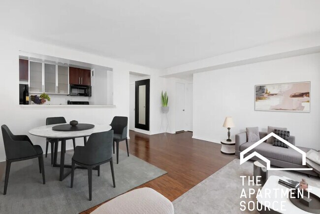 Building Photo - 3130 N Lake Shore Dr