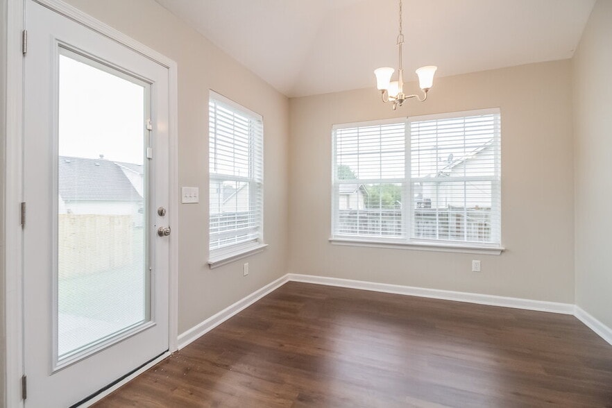 Building Photo - 1413 Micheles Way