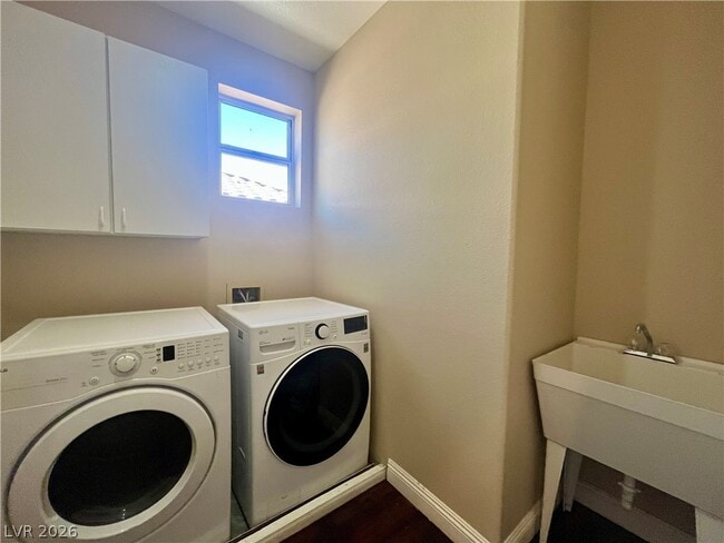 Building Photo - 1809 Snow Spring Ln