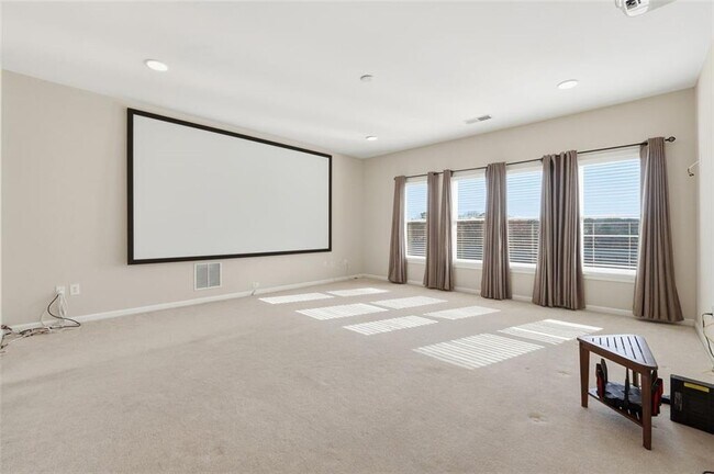 Building Photo - 250 Fieldsborn Ct NE